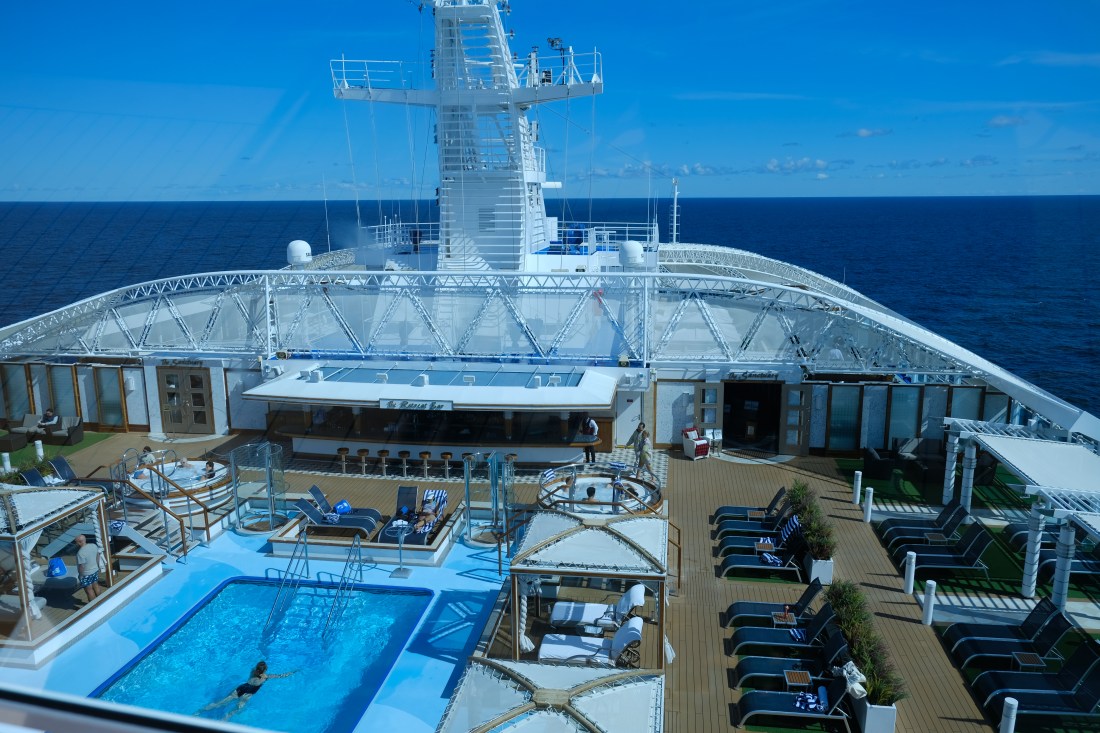 74B4E5E3-3350-472F-A13B-57A685579F3B