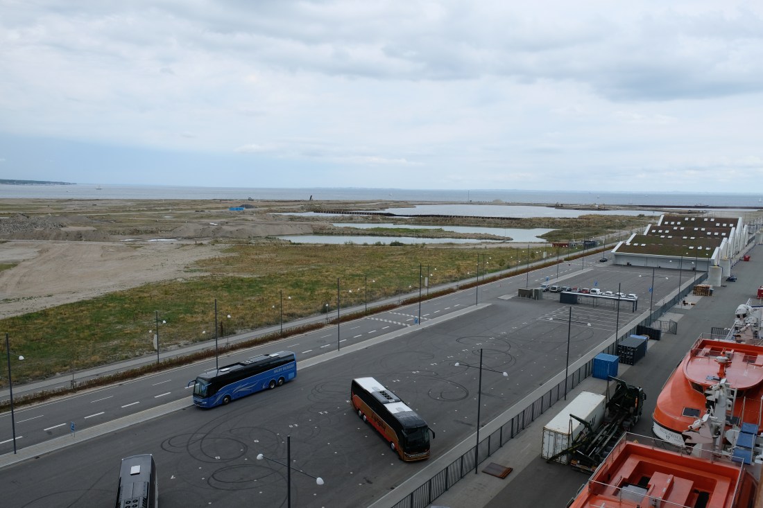 C56BD011-2D19-49F5-A916-E1EA9CBEDCFE