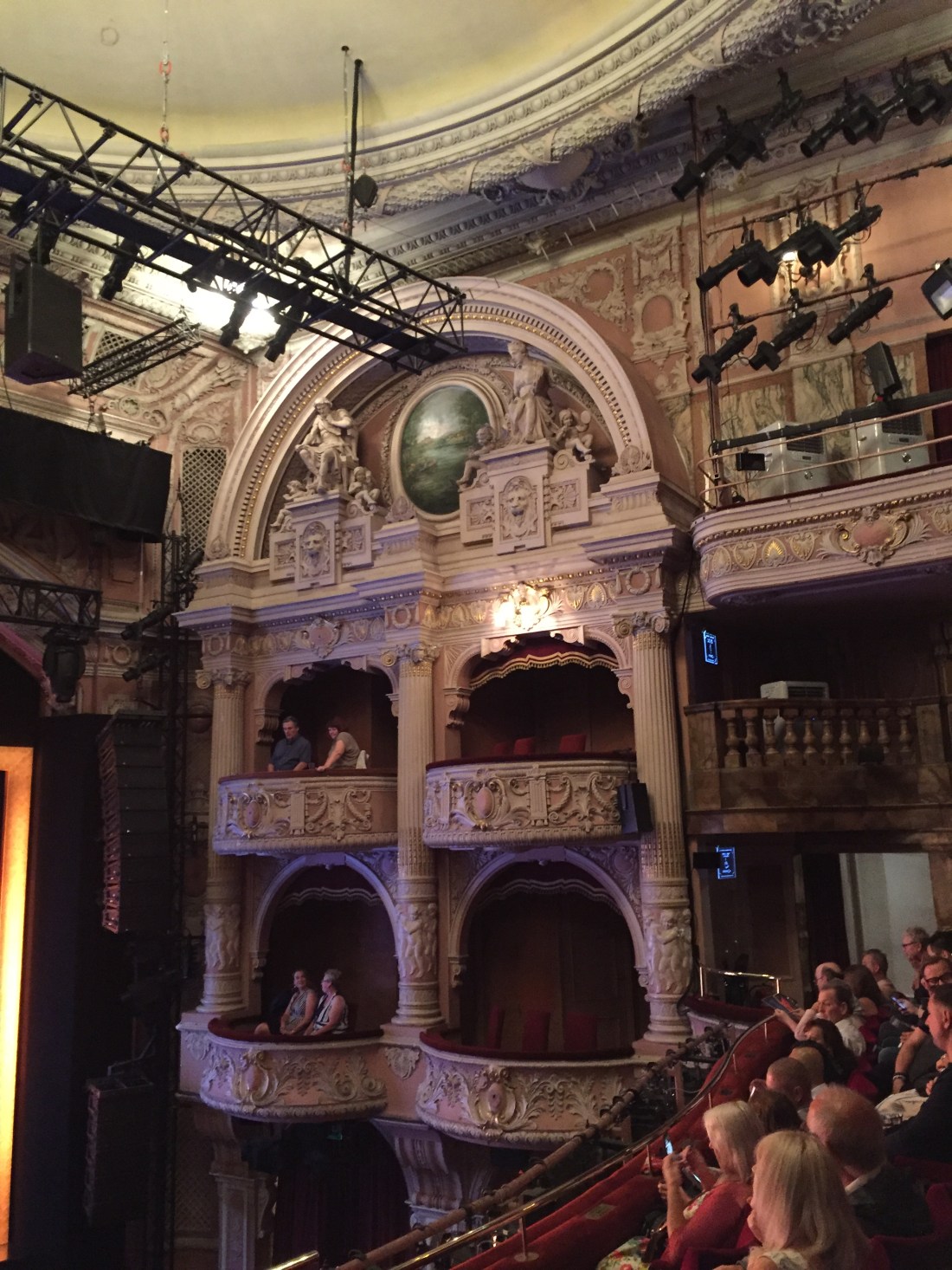 D27BDCBA-8CD8-4FB8-B6F2-5154A868C656