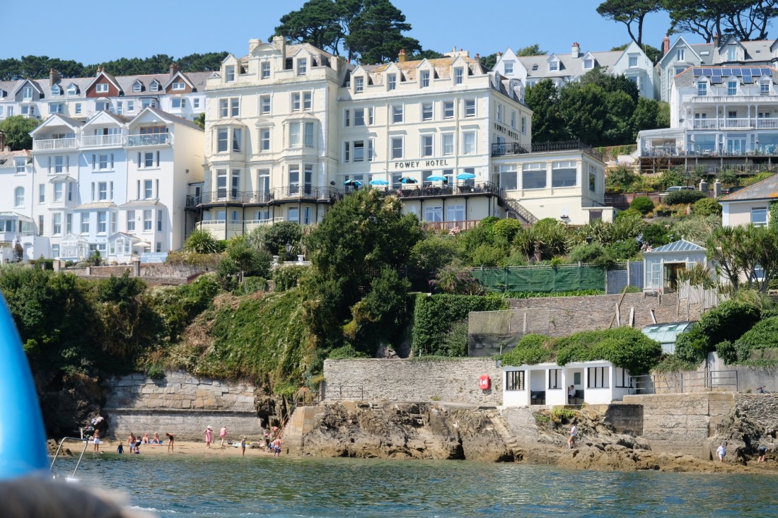 D9C69BB9-C8B7-4B1E-AE79-9AAE246099A3