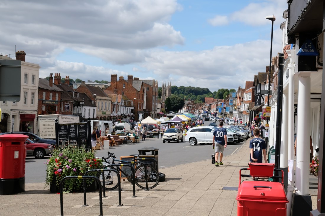 EEBCC51B-B117-41C2-828D-7202AC6C92EB